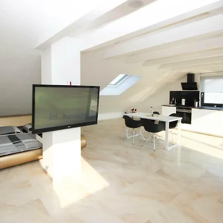 Kornwestheim/stuttgart Penthouse Mit Dachterrasse Apartament *