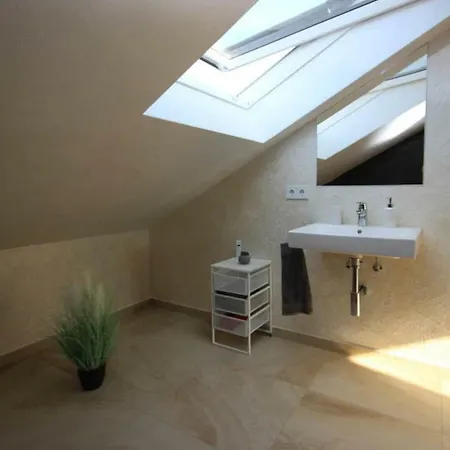 Kornwestheim/stuttgart Penthouse Mit Dachterrasse Apartament *